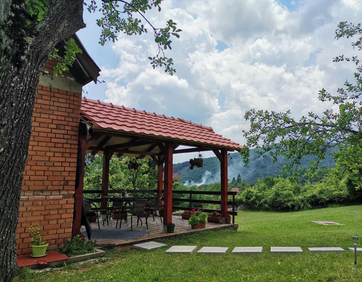 Srdica Kuca Villa Trnava  Exteriör bild